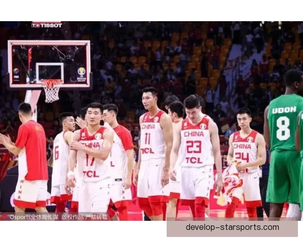 中国男篮备战世界杯热身赛全力以赴 力争突破进入八强行列