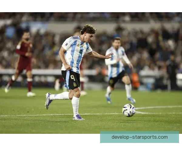 梅西领衔巴黎圣日耳曼逆袭胜利 埃梅里赛后称赞全队表现